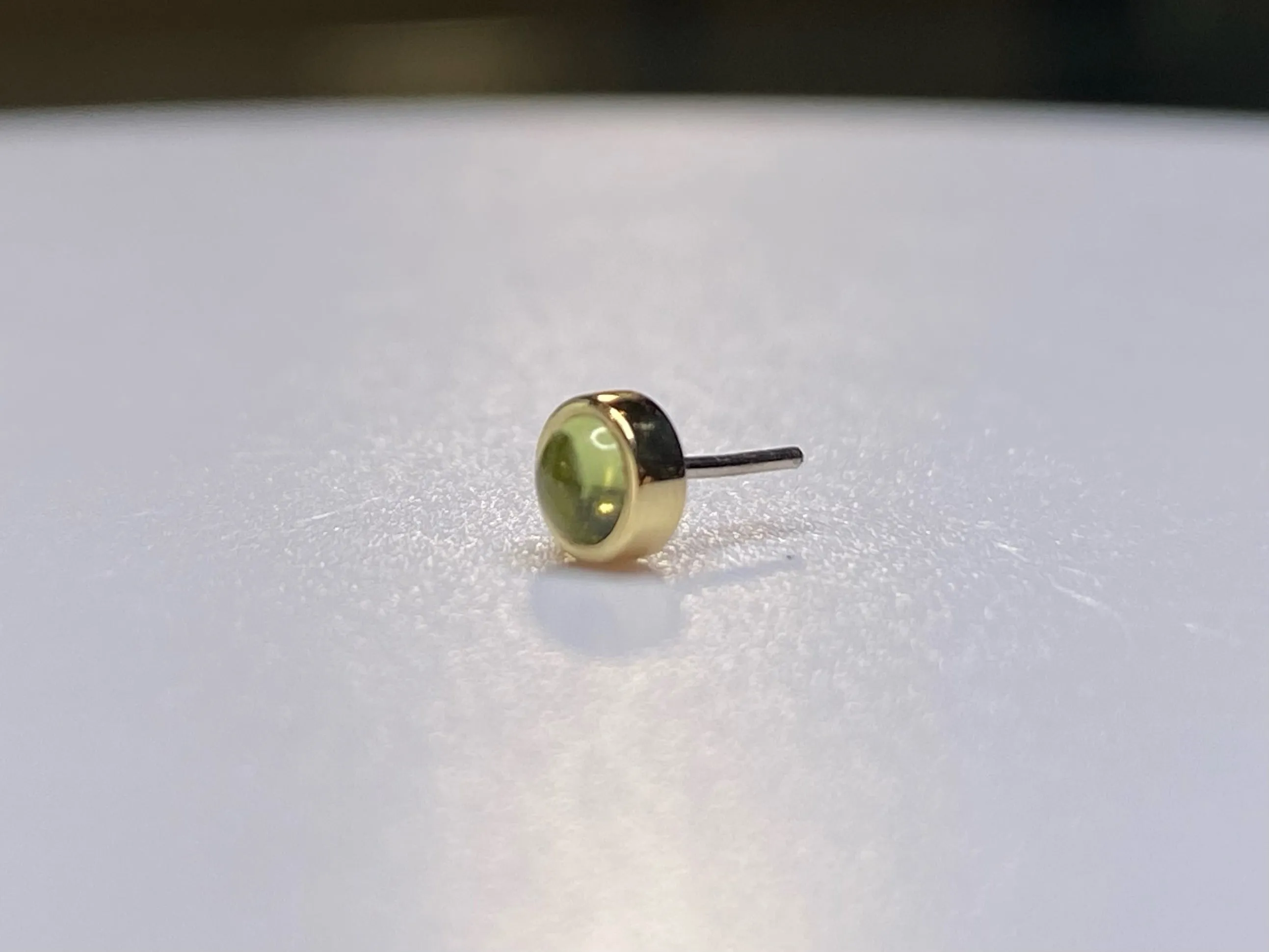 14kt Yellow and Rose Gold 3mm Peridot Cabochon Bezel Set Threadless Stud