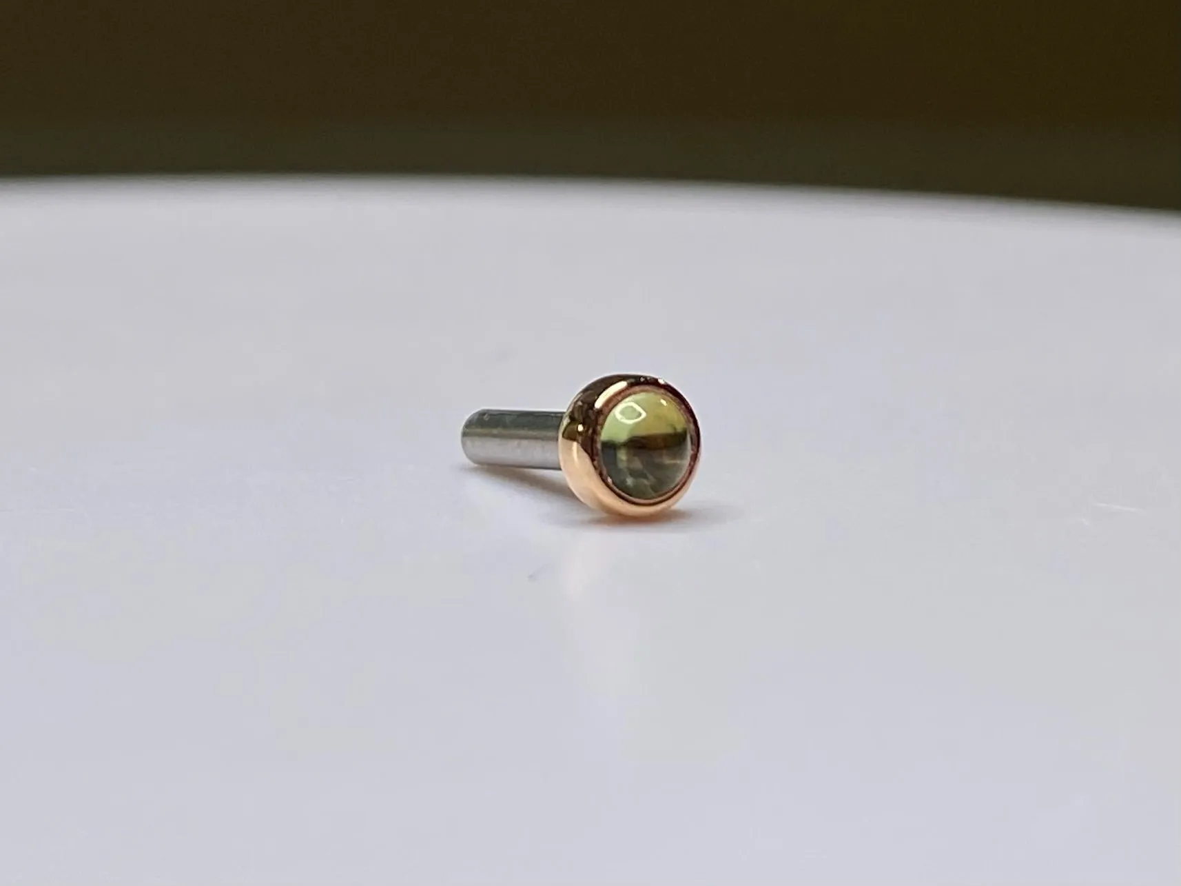 14kt Yellow and Rose Gold 3mm Peridot Cabochon Bezel Set Threadless Stud