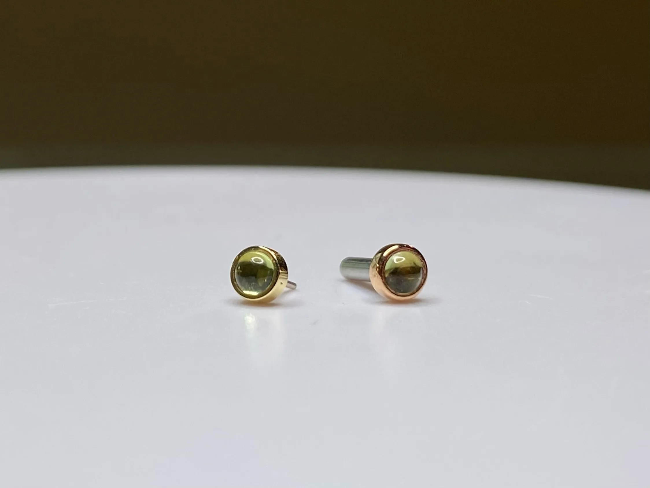 14kt Yellow and Rose Gold 3mm Peridot Cabochon Bezel Set Threadless Stud