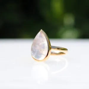 18k Yellow Gold Rainbow Moonstone Teardrop Ring
