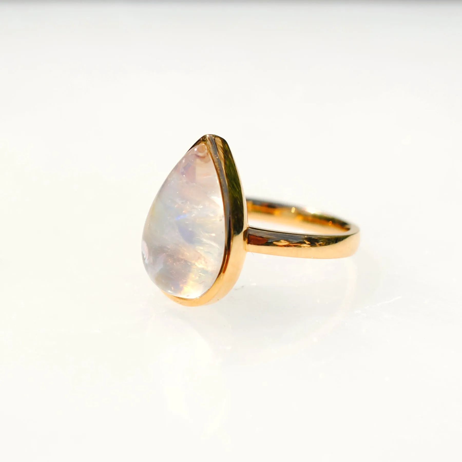 18k Yellow Gold Rainbow Moonstone Teardrop Ring