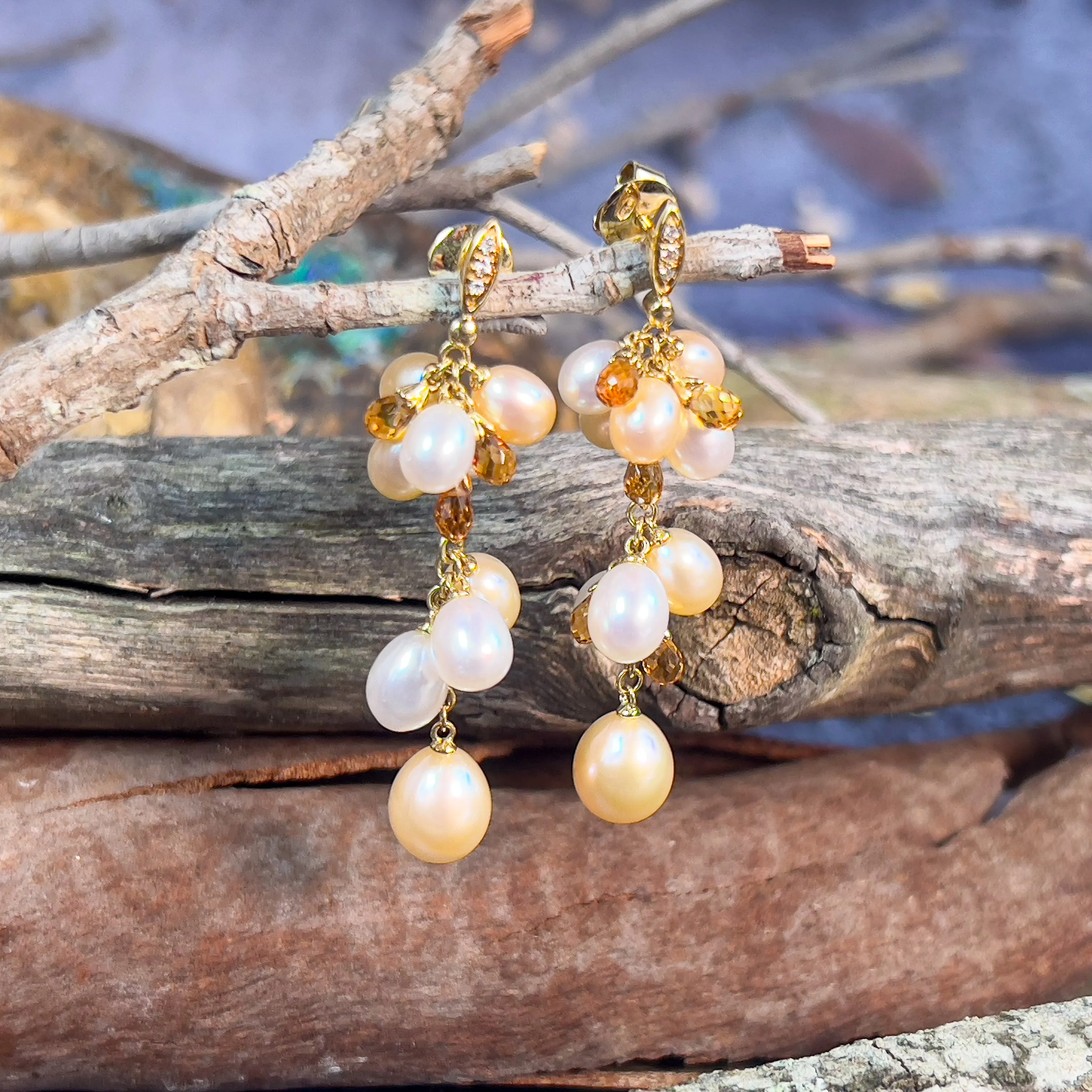 18kt Yellow Gold dangling Pearl, Diamond and Citrine earrings