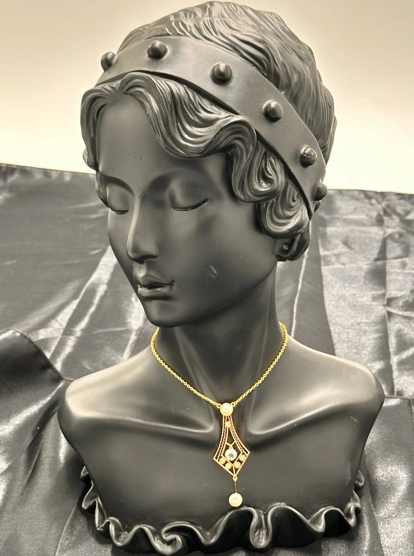 9ct Yellow Gold Aquamarine and Pearl Necklace