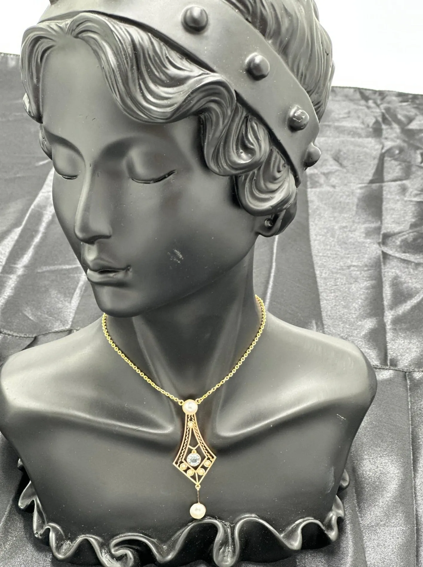 9ct Yellow Gold Aquamarine and Pearl Necklace
