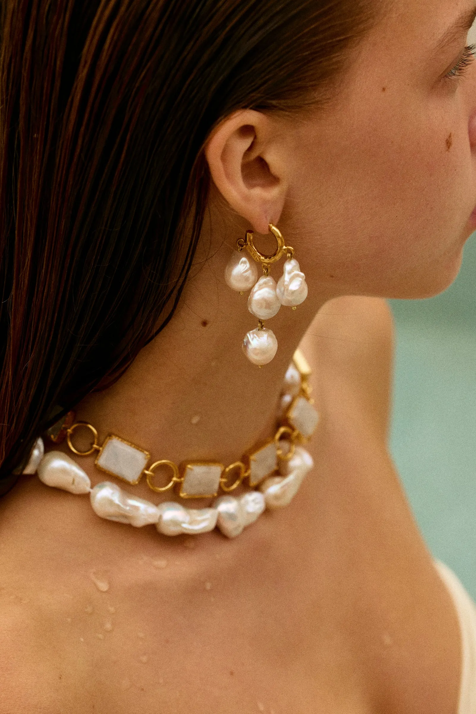 Aurelia Necklace White