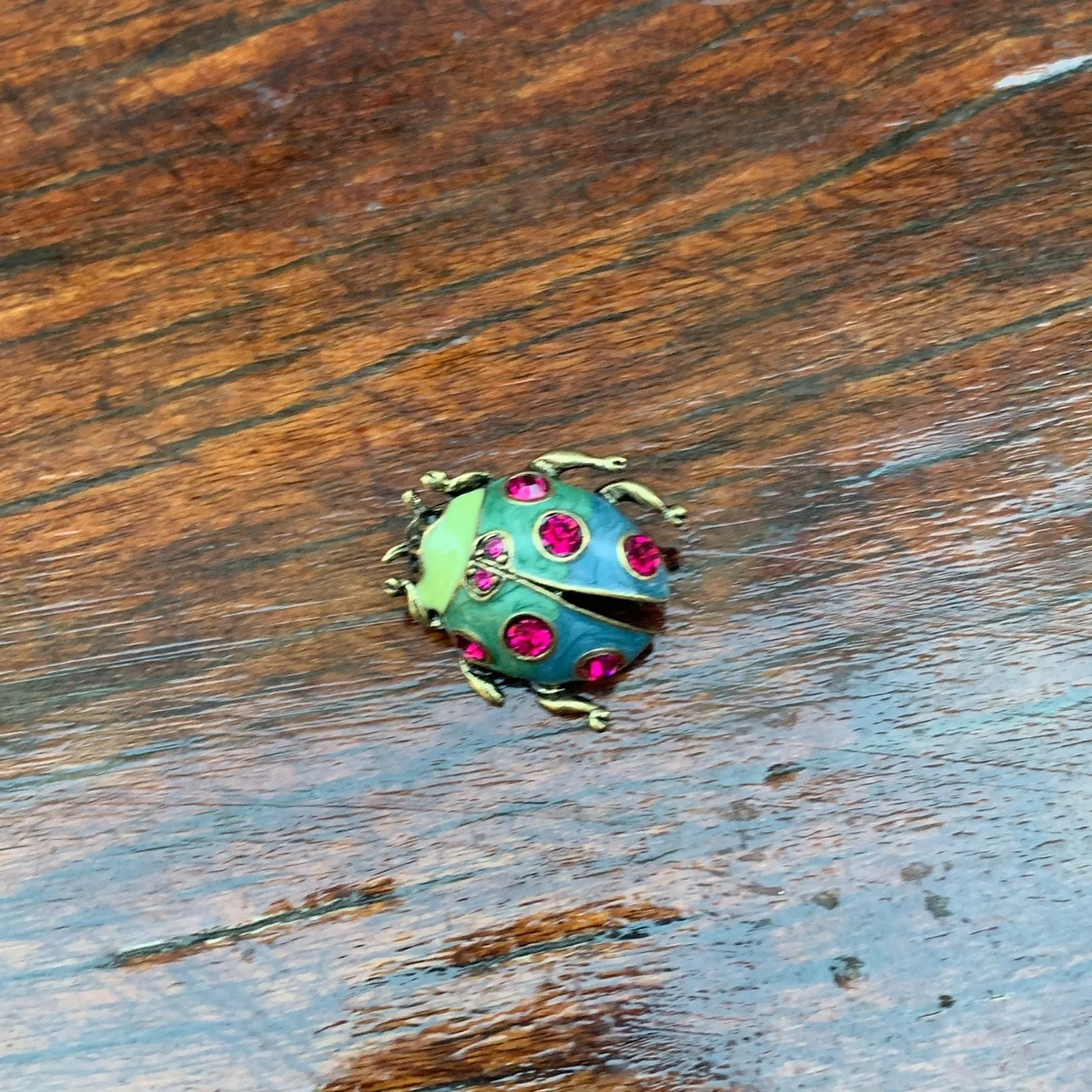 Classic Brooch Collection in Metal Alloy [8 Style Options]