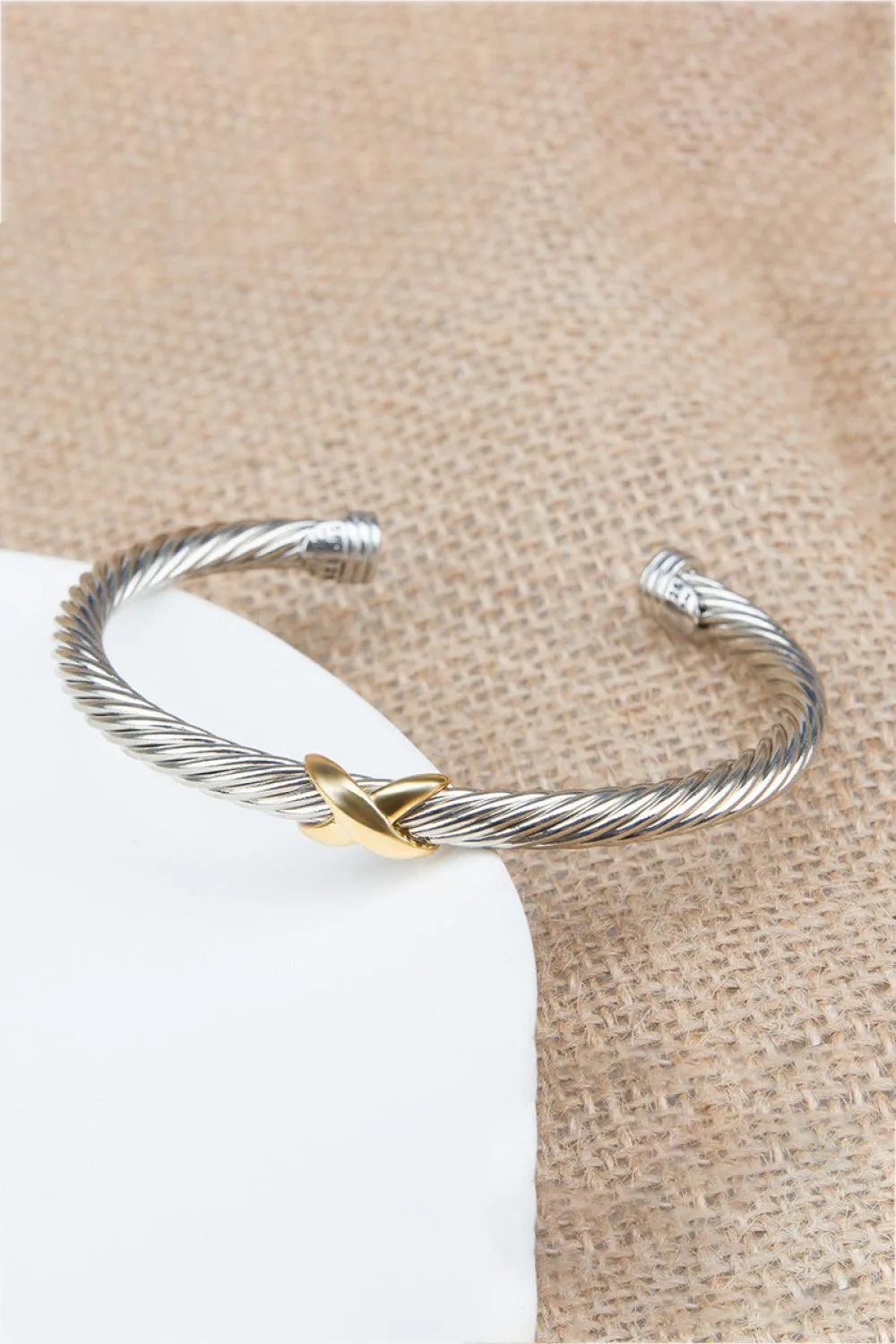 CRISSCROSS DETAIL TWISTED COPPER OPEN BRACELET