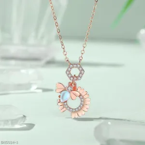 Daisy Moonstone Microset Necklace