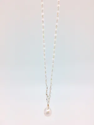 Diddi Long - white moonstone/white baroque pearl