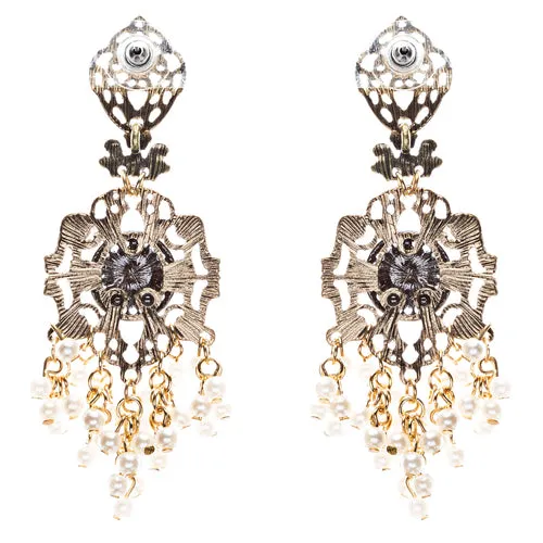 Elegance Fashion Crystal Rhinestone Beautifully Crafted Earrings E812 Cream