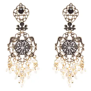 Elegance Fashion Crystal Rhinestone Beautifully Crafted Earrings E812 Cream