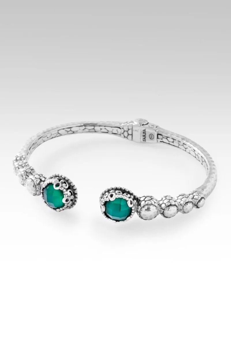 Faith in the Unseen Tip-to-Tip Bracelet™ in Green Onyx