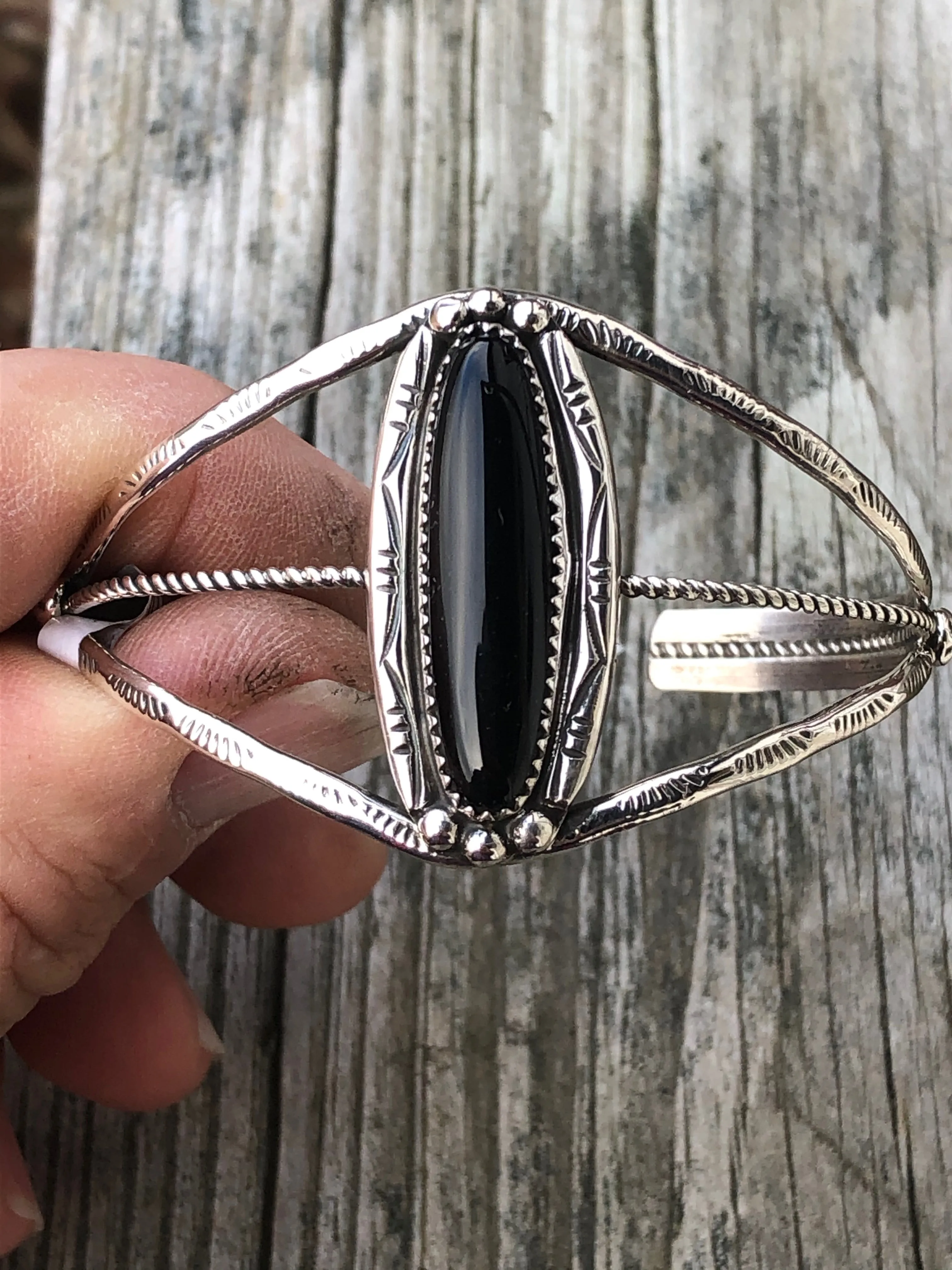 Navajo Onyx Sterling silver bracelet