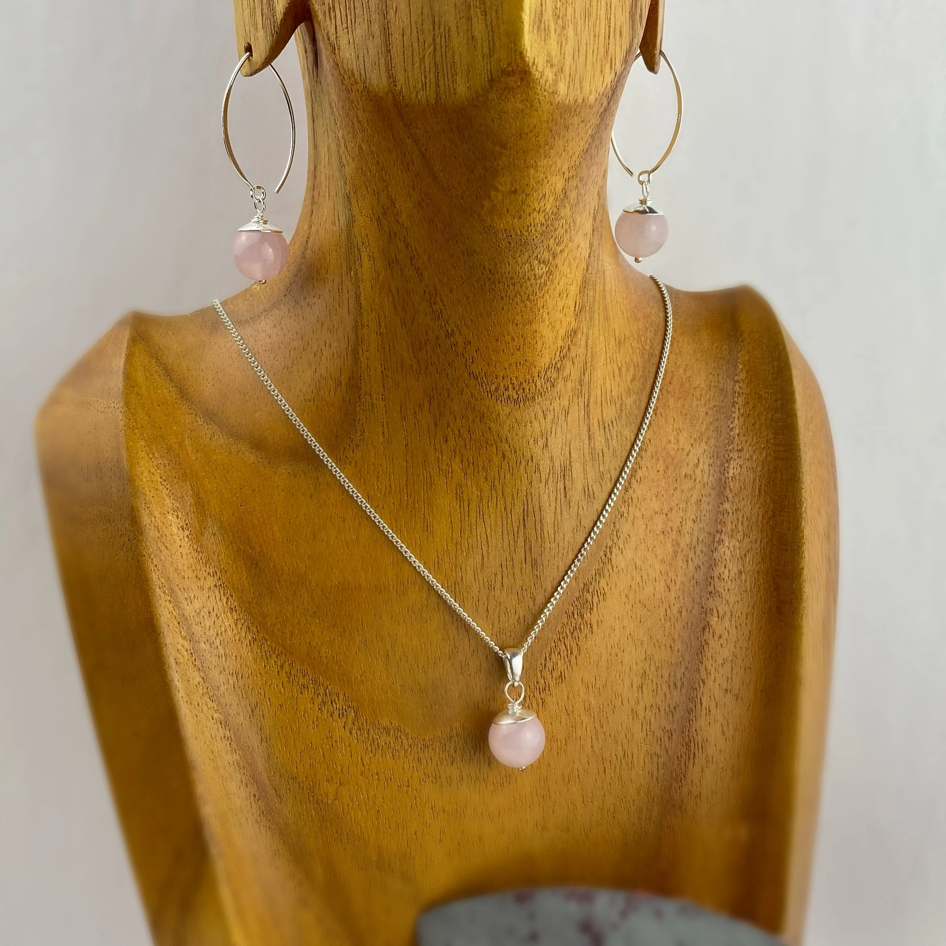 Pop of Rose Quartz