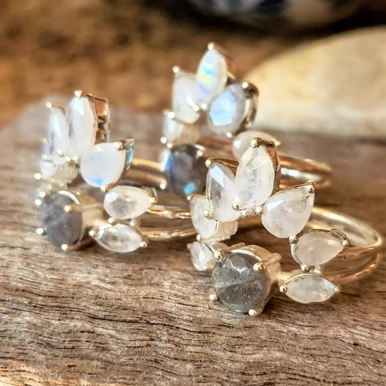 WHITE BLUE FLOWERS - MOONSTONE & LABRADORITE 925 RING