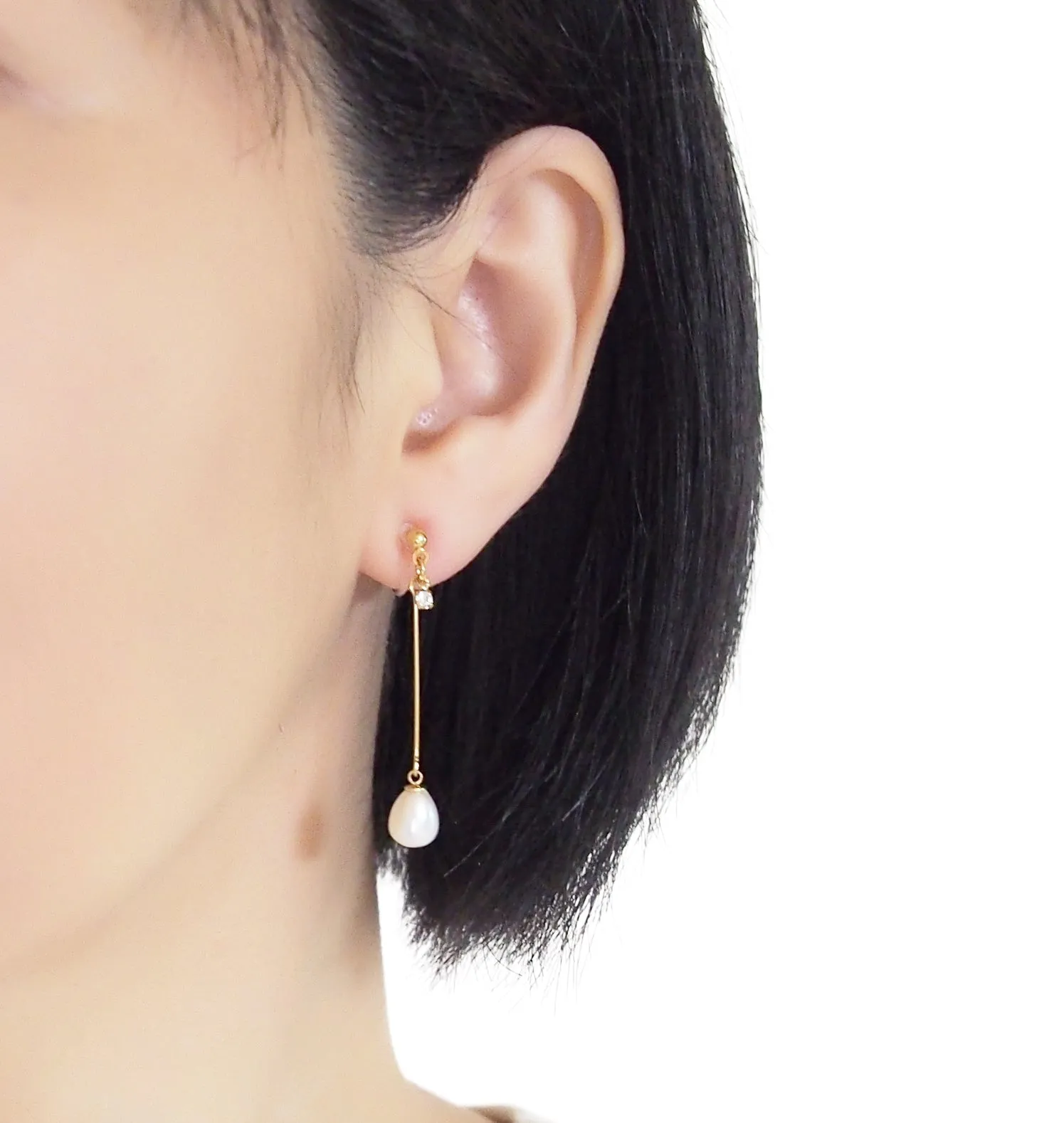 White Teardrop Freshwater Pearl Invisible Clip On Earrings (Gold tone)