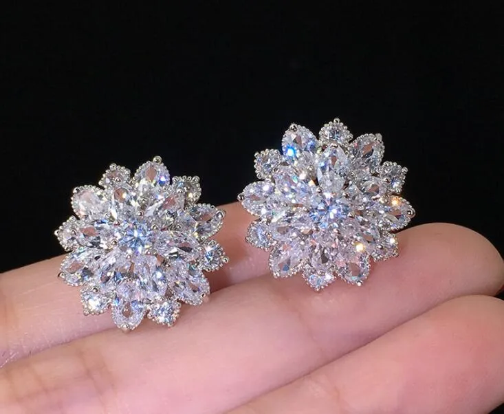 Women Clear Sterling Silver Yellow/White Daisy Flower Stud Earrings