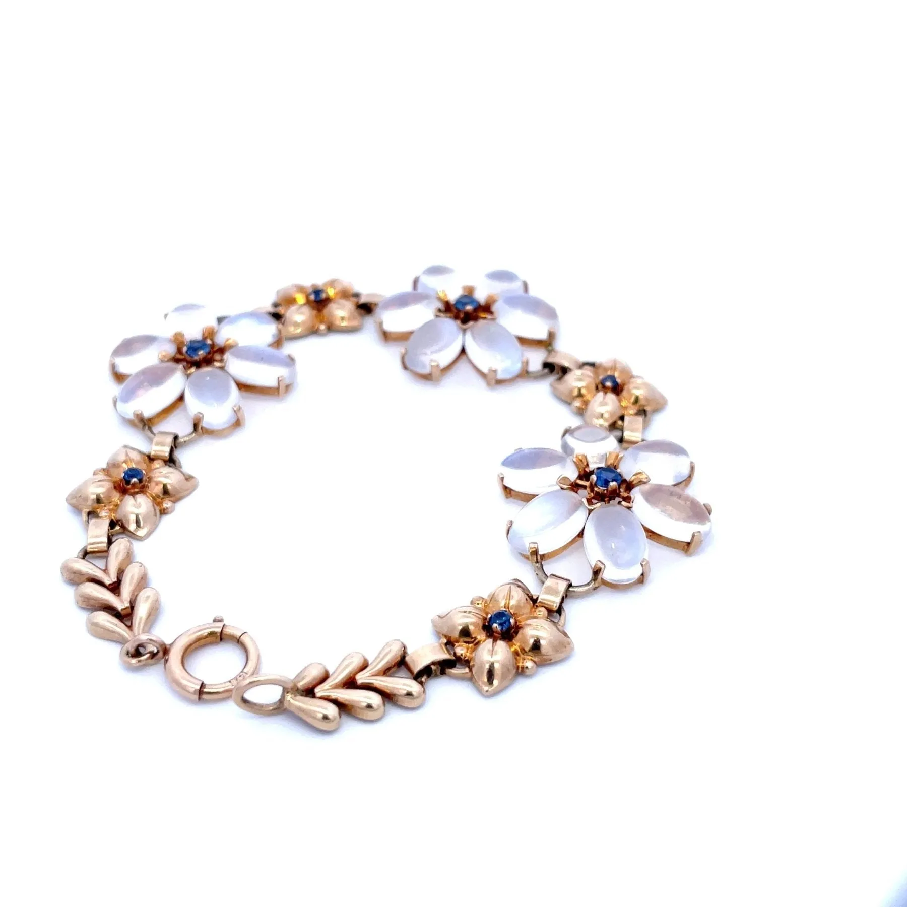 'Wordley, Allsopp, and Bliss' Sapphire & Moonstone Bracelet | 0.65ctw, 31.50ctw | 8" |